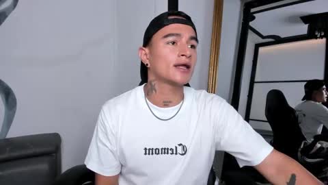 Snapshot of liamdeep_ chatting on 4, 10, 2025 LiamDeep online show from 4, 10, 2025