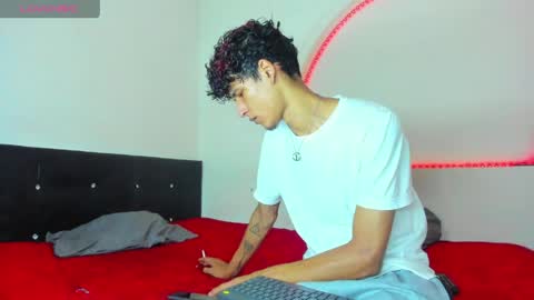 Snapshot of liammendoza98 chatting on 16, 5, 2026 LIAM KAI online show from 16, 5, 2026