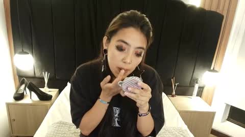 L I A M O N R O E online show from 19, 3, 2026