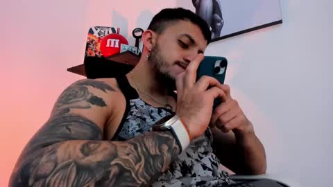 Snapshot of liamreigns_ chatting on 21, 2, 2025 liam online show from 21, 2, 2025