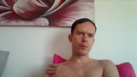 Snapshot of liamrosezn chatting on 9, 12, 2024 LiamRose online show from 9, 12, 2024