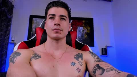 Snapshot of liamwyatt_ chatting on 2, 2, 2025 liamwyatt_ online show from 2, 2, 2025