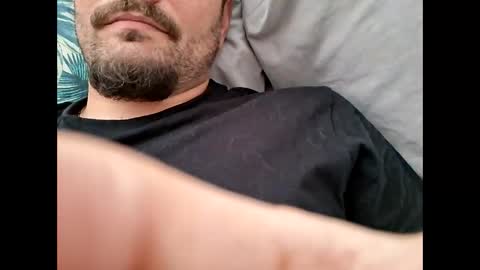 Snapshot of lian5602 chatting on 15, 10, 2025 LiamCross online show from 15, 10, 2025