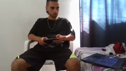 lian_mike203523 online show from 19, 10, 2025