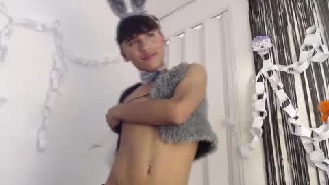 SAMUEL SAMY online show from 31, 10, 2025