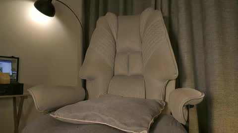 lianewhite online show from 21, 4, 2026