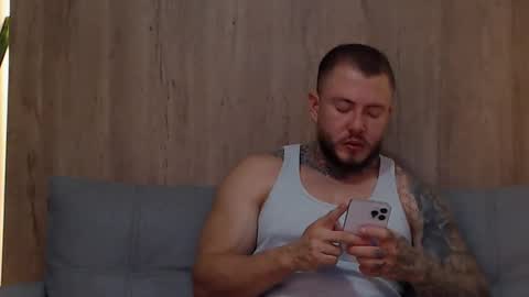 lianjones9 online show from 20, 2, 2025