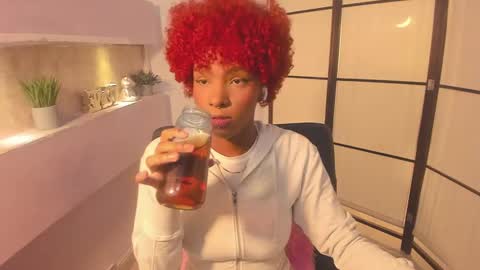 Snapshot of liannadixon chatting on 5, 1, 2025 LiannaDixon online show from 5, 1, 2025