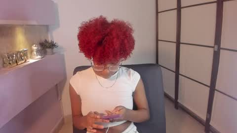Snapshot of liannadixon chatting on 7, 1, 2025 LiannaDixon online show from 7, 1, 2025