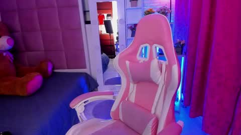 Snapshot of liany_taylor chatting on 6, 3, 2026 liany_taylor online show from 6, 3, 2026