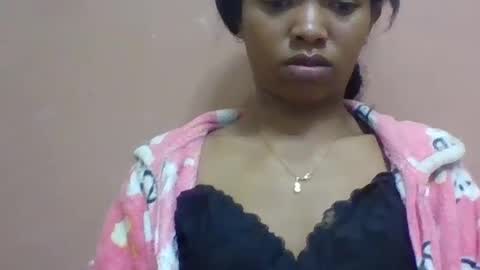 Snapshot of liaraisha chatting on 7, 7, 2026 liaraisha online show from 7, 7, 2026