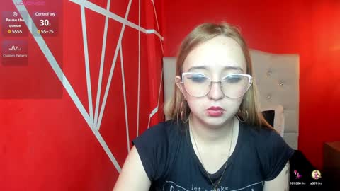 Lia Roberts online show from 18, 12, 2024