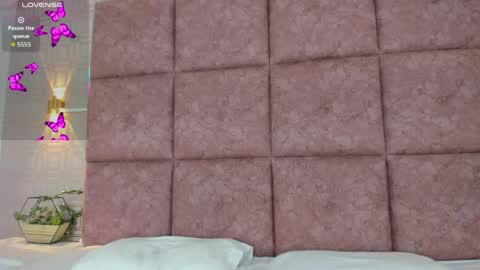 liavelez_ online show from 11, 4, 2026