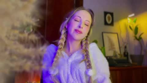 its my birthday today so im offline  but id be so happy if you felt like sending me a birthday love while im away  online show from 17, 2, 2026