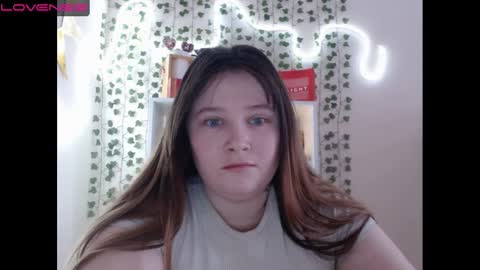 Snapshot of light_lunaa chatting on 12, 1, 2025 light_lunaa online show from 12, 1, 2025