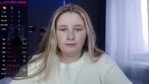 light_lunaa online show from 3, 11, 2025