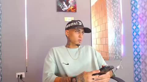 Snapshot of liiaam_lee_ chatting on 7, 5, 2026 Daniel online show from 7, 5, 2026
