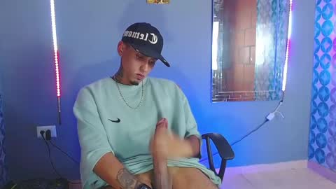 Snapshot of liiaam_lee_ chatting on 15, 5, 2026 Daniel online show from 15, 5, 2026