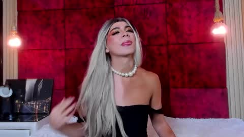 liiacollins online show from 9, 10, 2025