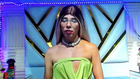 liiacollins online show from 29, 10, 2025