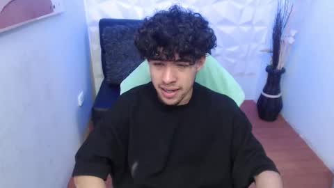 Snapshot of liil_boy chatting on 13, 11, 2025 Lil Boy- online show from 13, 11, 2025