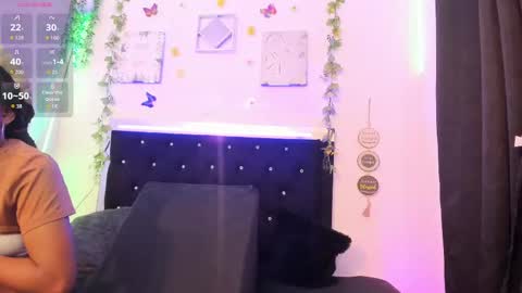 Snapshot of liilly_taylor1 chatting on 8, 9, 2025 liilly_taylor1 online show from 8, 9, 2025