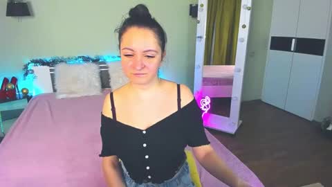 Snapshot of likaa_likaa chatting on 15, 12, 2024 Lika online show from 15, 12, 2024