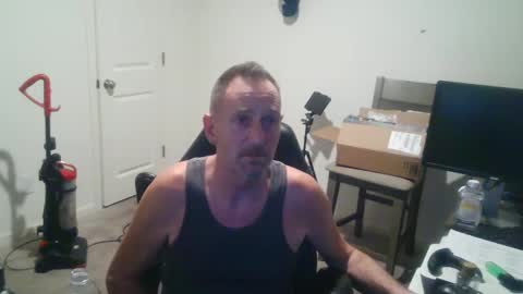 Snapshot of likeymikesit chatting on 11, 10, 2025 MIKE online show from 11, 10, 2025