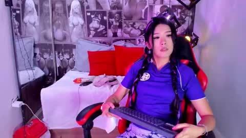 Lili Cey online show from 19, 9, 2025