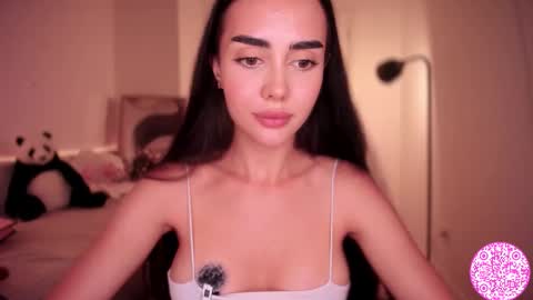 Snapshot of lil_gabbyg chatting on 11, 9, 2025 Gabriela online show from 11, 9, 2025