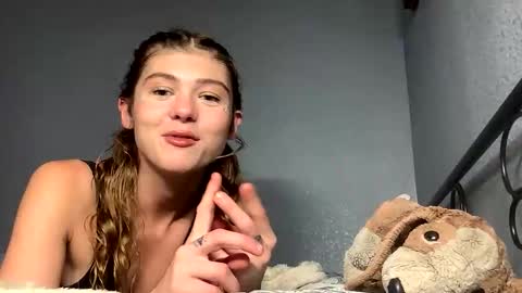 Snapshot of lil_luca chatting on 10, 10, 2025 lil_luca online show from 10, 10, 2025