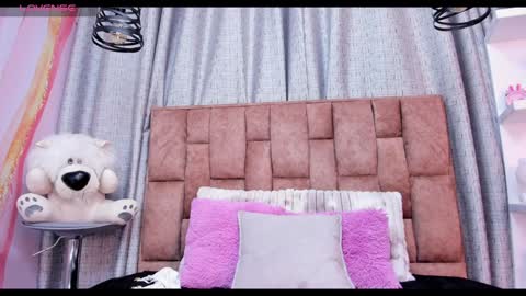 lila noa online show from 12, 1, 2025