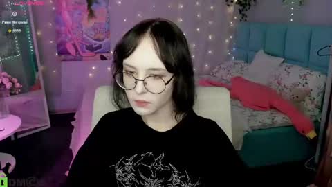 Lili online show from 23, 7, 2026