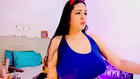 Lilah Sweet online show from 1, 12, 2025