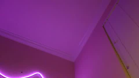 Rebecca online show from 24, 2, 2025