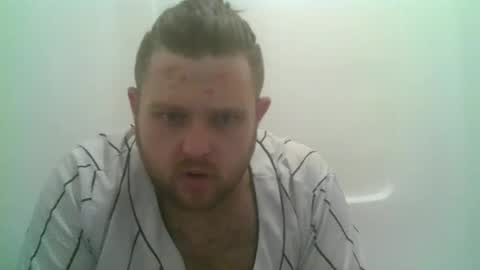 Snapshot of lilbratty_clouds_ogpuffdragon chatting on 26, 12, 2024 lilbratty_clouds_ogpuffdragon online show from 26, 12, 2024