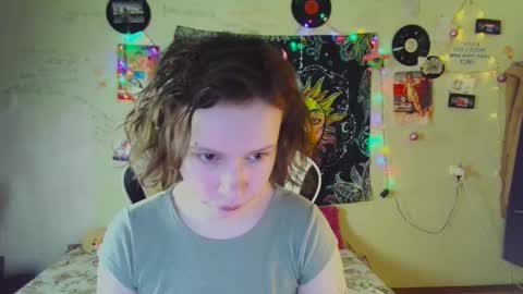 Lil online show from 22, 12, 2025