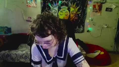 Snapshot of lileyfoxxx chatting on 15, 7, 2026 Lil online show from 15, 7, 2026