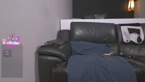 Lili Bertine online show from 11, 3, 2026