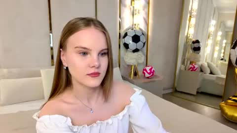 Snapshot of lili_lohan chatting on 1, 7, 2026 lili_lohan online show from 1, 7, 2026