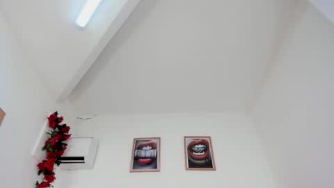 Snapshot of lili_stone_ chatting on 8, 2, 2026 Lili Stone online show from 8, 2, 2026