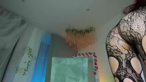 Snapshot of lilian_kroft chatting on 13, 2, 2025 LIL online show from 13, 2, 2025