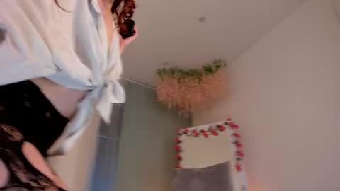 Snapshot of lilian_kroft chatting on 17, 2, 2025 LIL online show from 17, 2, 2025