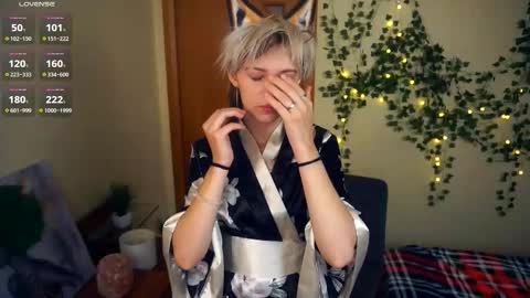 Lilian online show from 12, 9, 2025