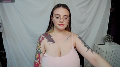 Lilia online show from 27, 1, 2025