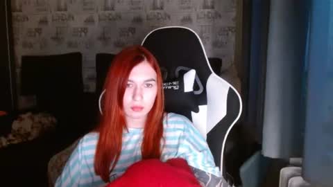 Snapshot of liliawoolf chatting on 5, 2, 2025 liliawoolf online show from 5, 2, 2025