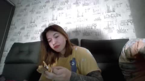 liliawoolf online show from 4, 11, 2025