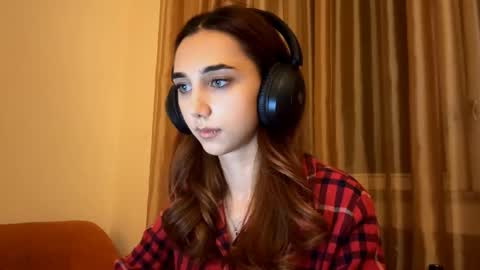 Lina online show from 17, 9, 2025