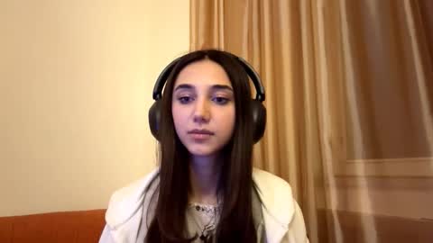 Lina online show from 28, 9, 2025