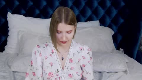 LiliLinn online show from 27, 1, 2025